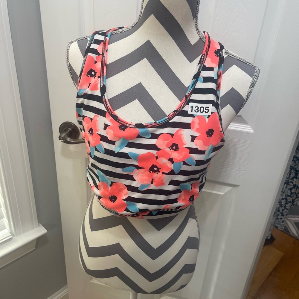 ZELOS Floral Striped Sports Bra - Black, White, Pink, Blue - Picture 11 of 13